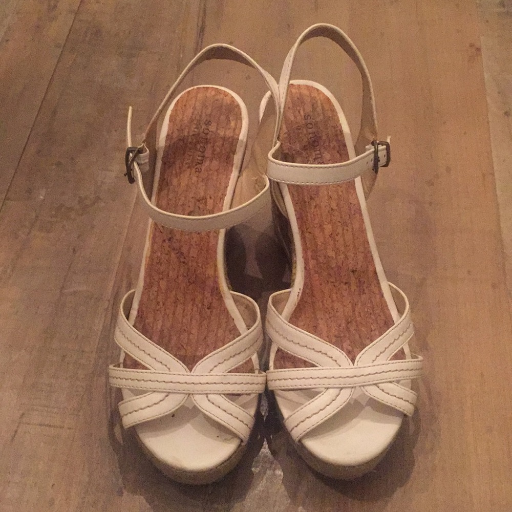 Sandals / wedges